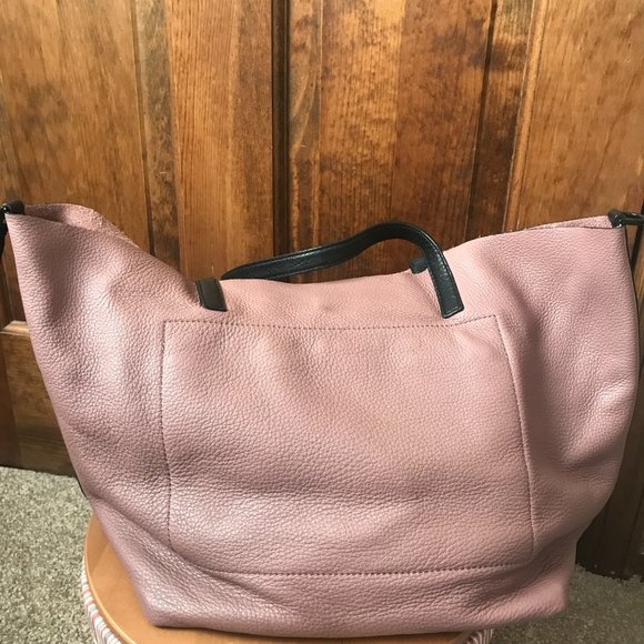 Michael Kors Colgate XL Mauve & Black Pebbled Leather Grab Bag - Picture 14 of 16